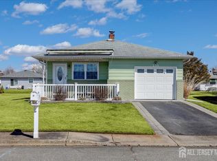 230 Charlotteville Dr N, Toms River, NJ