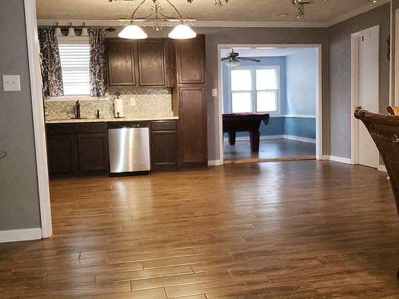 4th image of 4086 Briarwood Dr