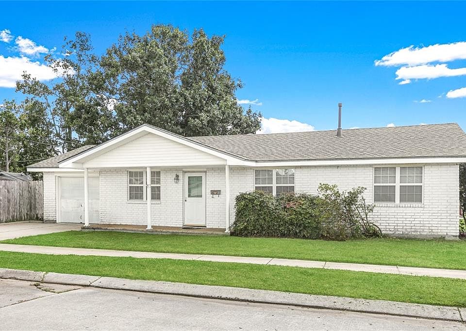 1st image of 4176 E Loyola Dr