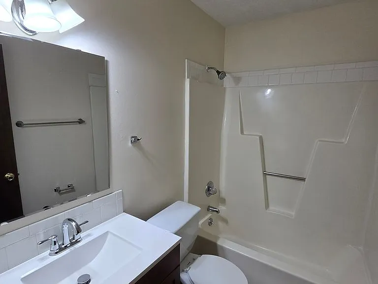 7574 Beverly Dr — Photo 5