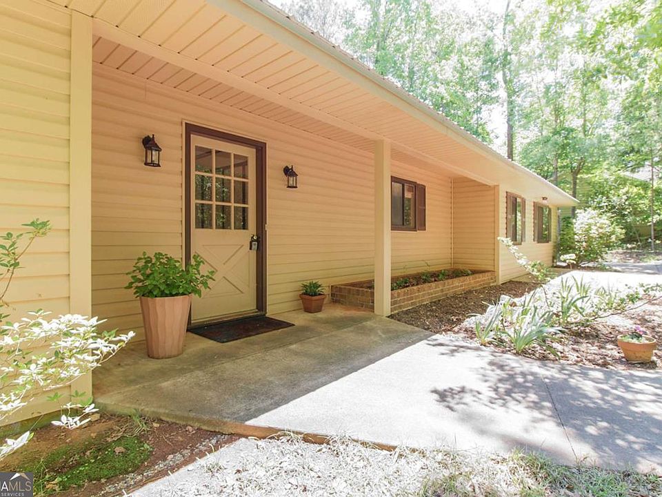 1st image of 170 Longview Dr