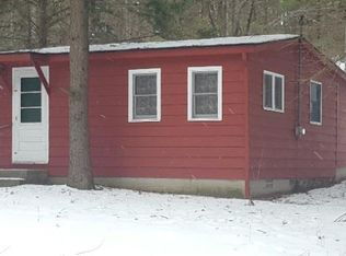 8560 Valley St, Alden, MI 49612