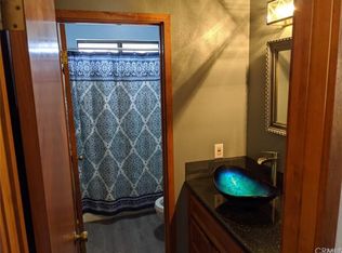 30 Manzanita Rd, Running Springs, CA 92382