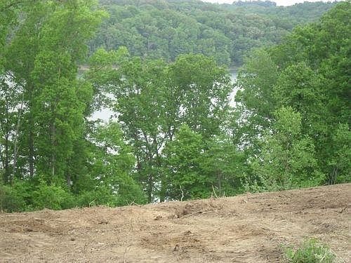 1st image of 5 Cumberland Xing