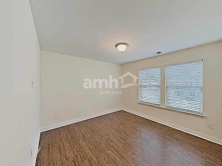411 Pearson Cir — Photo 20