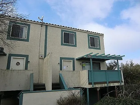 1702 Dalessi Dr photo 1
