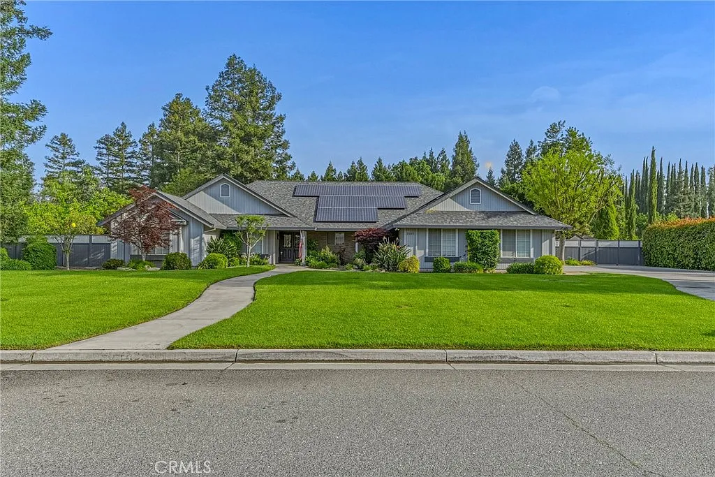 2501 Lecco Way photo 1