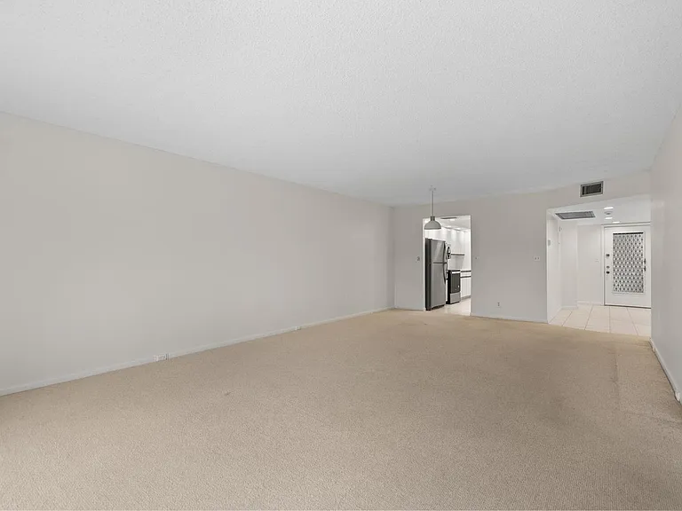 1801 Eleuthera Point #J3 — Photo 8