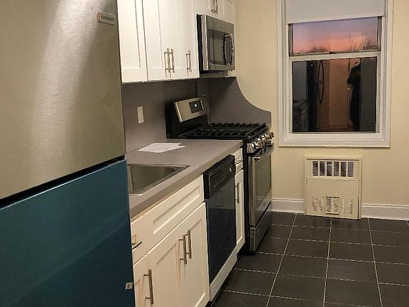 2nd image of 3301 Nostrand Ave #D6lg