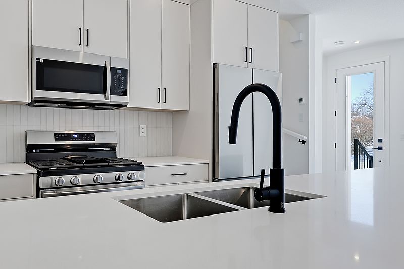 Calgary Townhouse for rent - 3 Bedrooms — photo 6