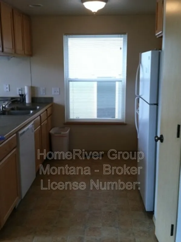 2 bed, 1.0 bath, 1650 sqft, $2,195 — Photo 4