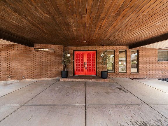 5th image of 1125 W Goldenrod Cir
