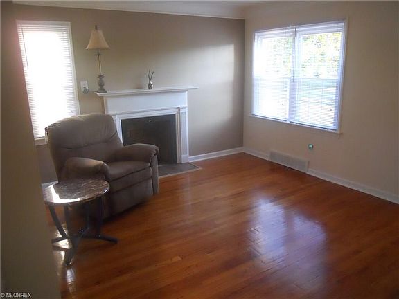 2nd image of 8218 Salisbury Dr