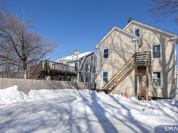 3rd image of 962 Corbin Avenue