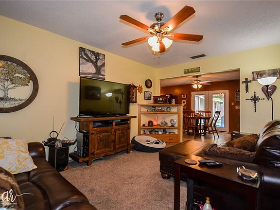4th image of 5242 Burbank Dr