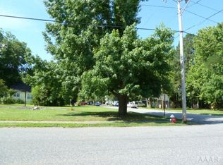 109 W Broad St, Elizabeth City, NC 27909
