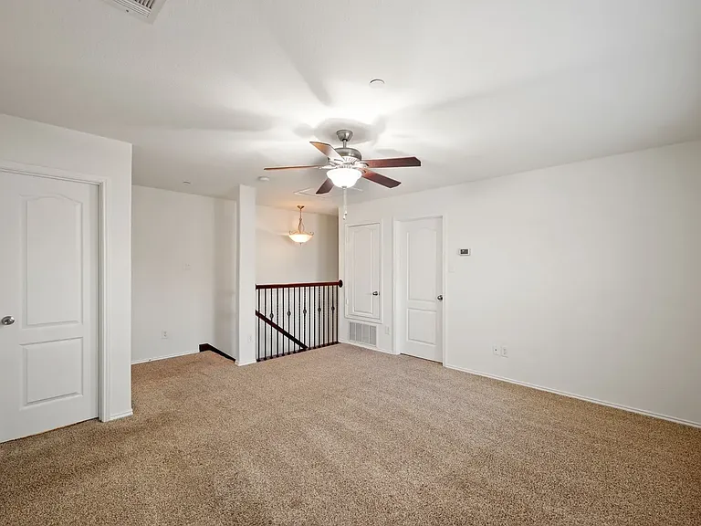 1013 Lucy Ln — Photo 20