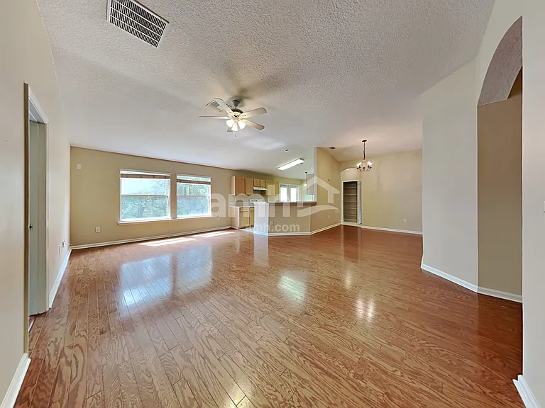 2140 Creekmont Dr — Photo 9