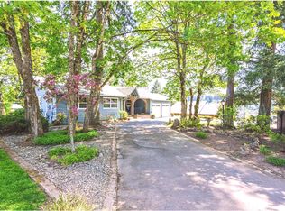 14932 SE Clatsop St, HAPPY VALLEY, OR