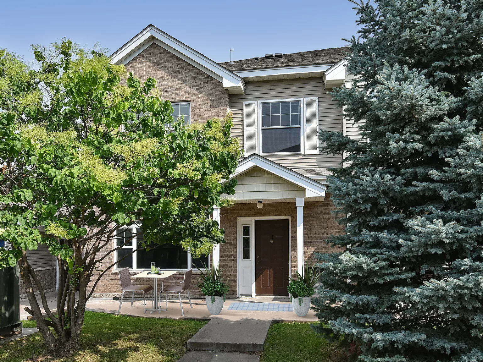 Maple Lakes Townhomes — Photo 1