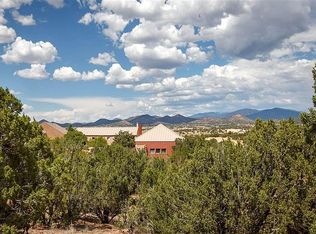 40 Old Rd S, Lamy, NM 87540