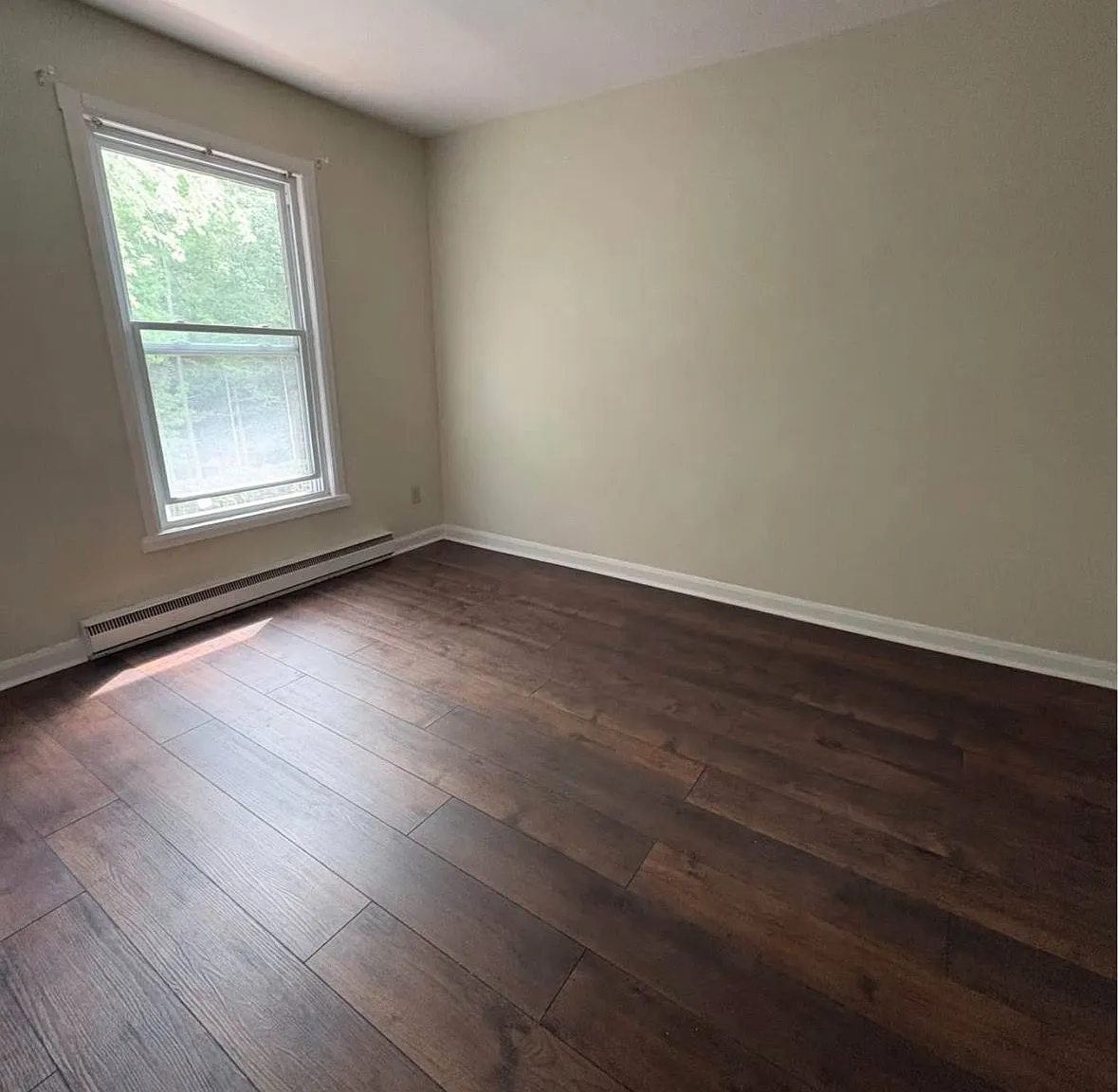 4 bed, $2,600 — Photo 4
