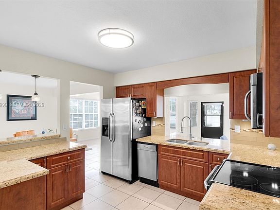 5th image of 1160 NW 86th Ter