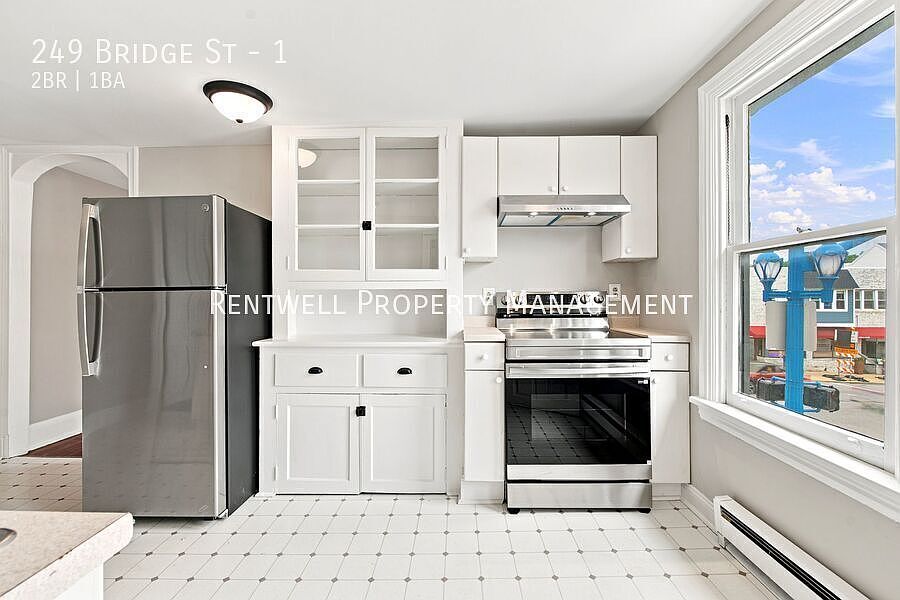 1st image of 249 Bridge St APT 1