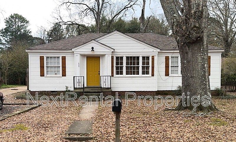 1st image of 535 Robinhood Rd