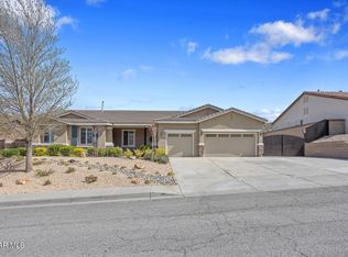 40450 Snake Ln, Palmdale, CA 93551