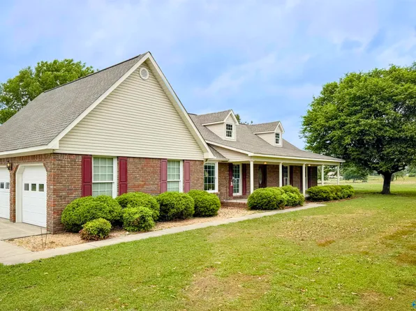 511 County Road 302, Hillsboro, AL 35643