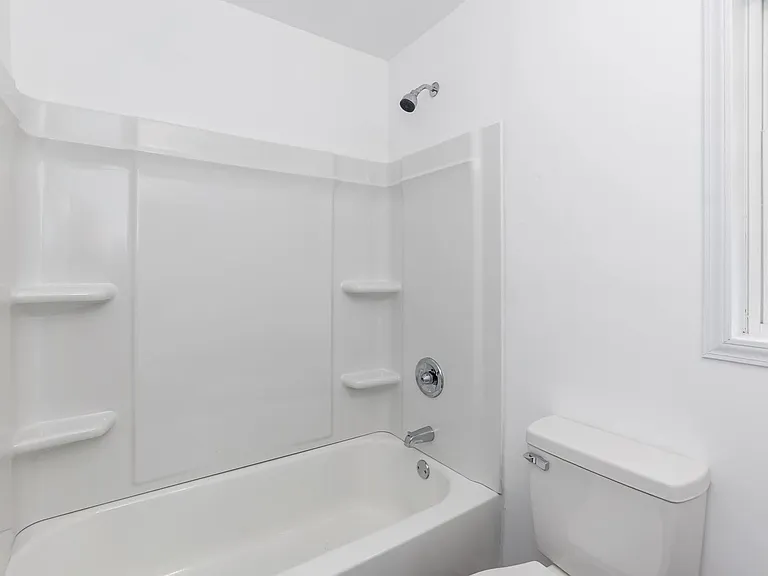 918 Star St — Photo 17