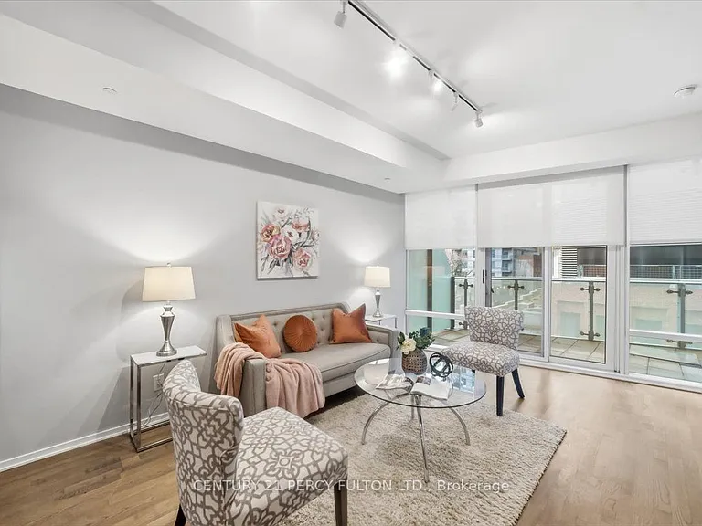 1 Bloor St E #313 — Photo 10