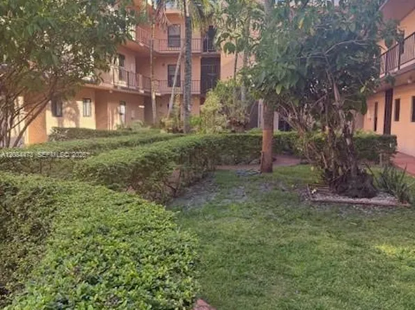 10851 SW 2nd St APT K110, Sweetwater, FL 33174