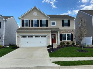 9155 Stonegate Cir, North Ridgeville, OH 44039