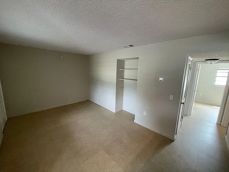 6719 Congress St — Photo 2