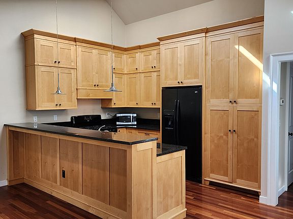 3rd image of 2688 S East Camano Dr #B