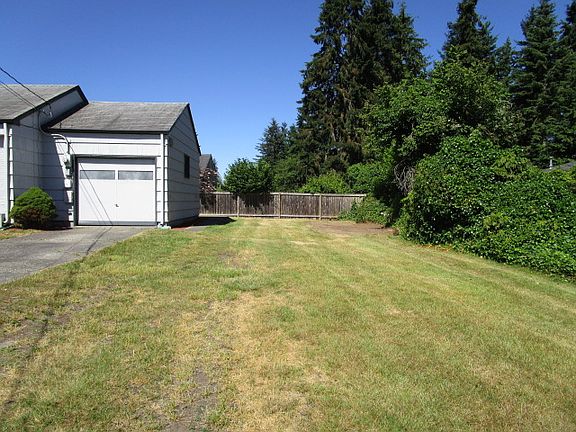 5th image of 3416 Elwood Dr W