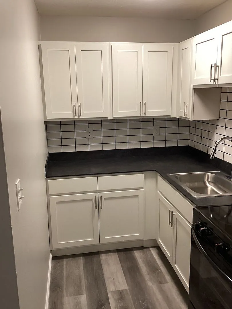 Richlawn Apartments: Charming Community Living in the Heart of Painesville — Photo 3