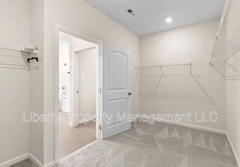 433 Troy Dr — Photo 10