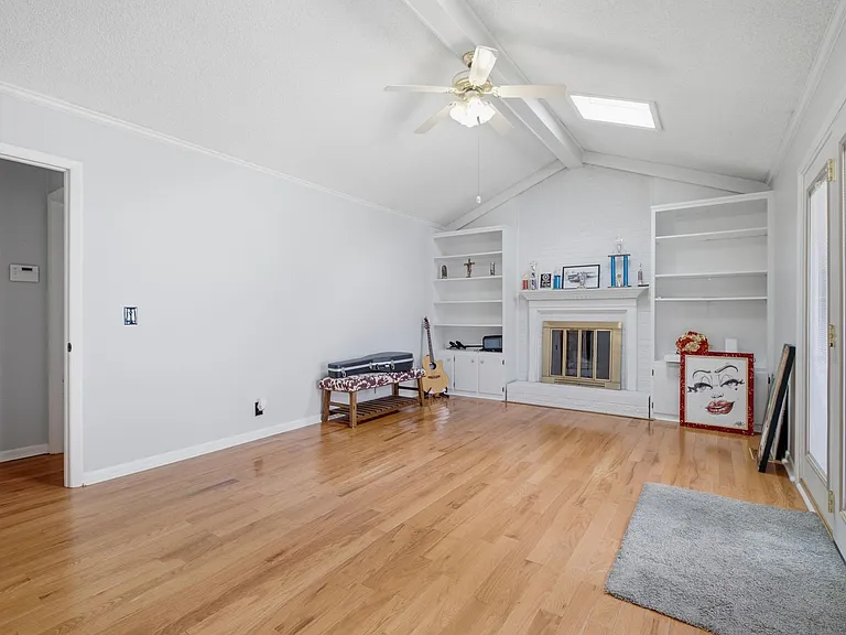 4812 Sierra Dr — Photo 7