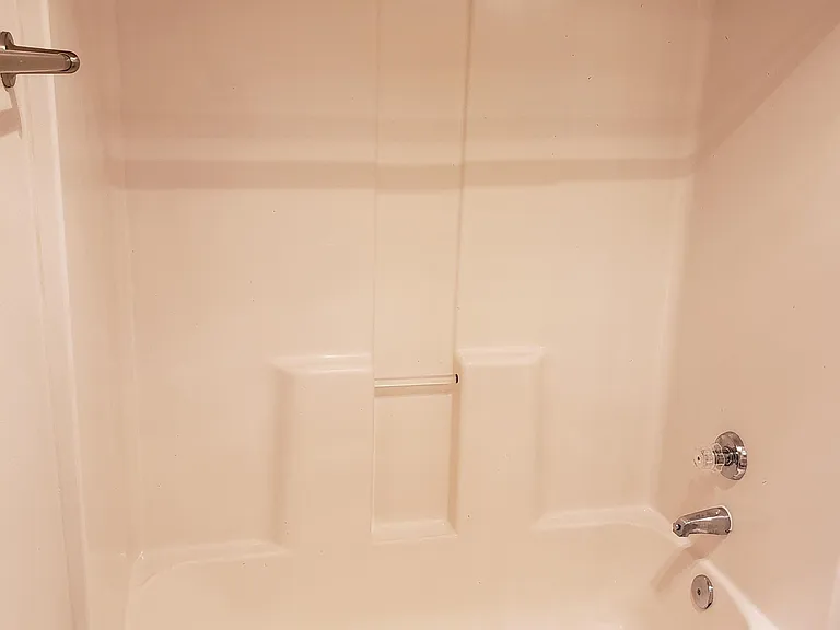 Premier Apartments — Photo 9