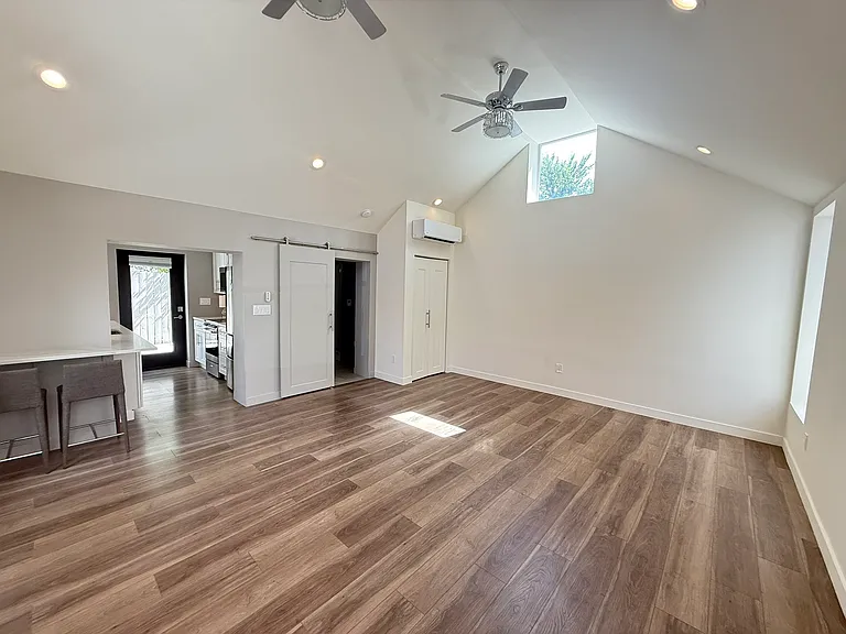 1157 Josephine St — Photo 9