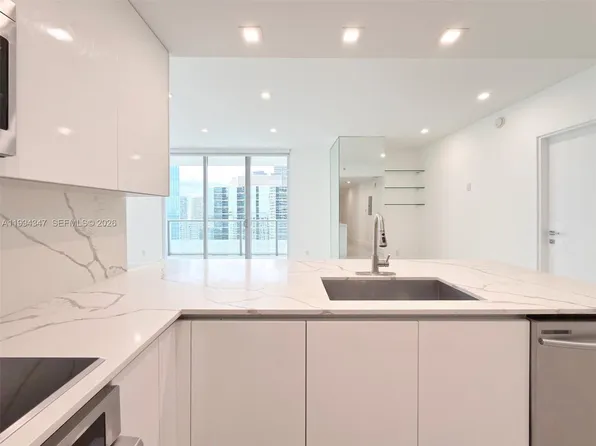 1300 Brickell Bay Dr #31, Miami, FL 33130