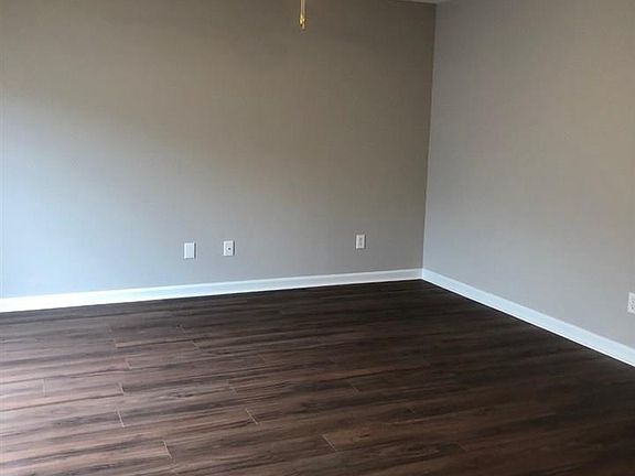 4th image of 5044 Falling Creek Ln