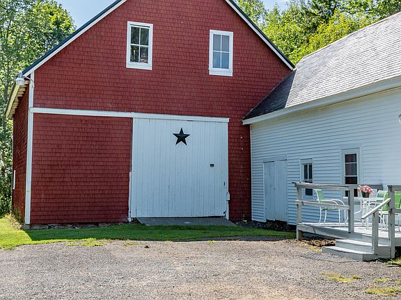 3rd image of 427 E Dover Road