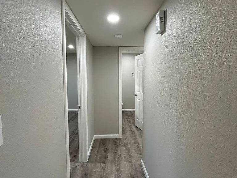 215 Floyd Ave #34 — Photo 6