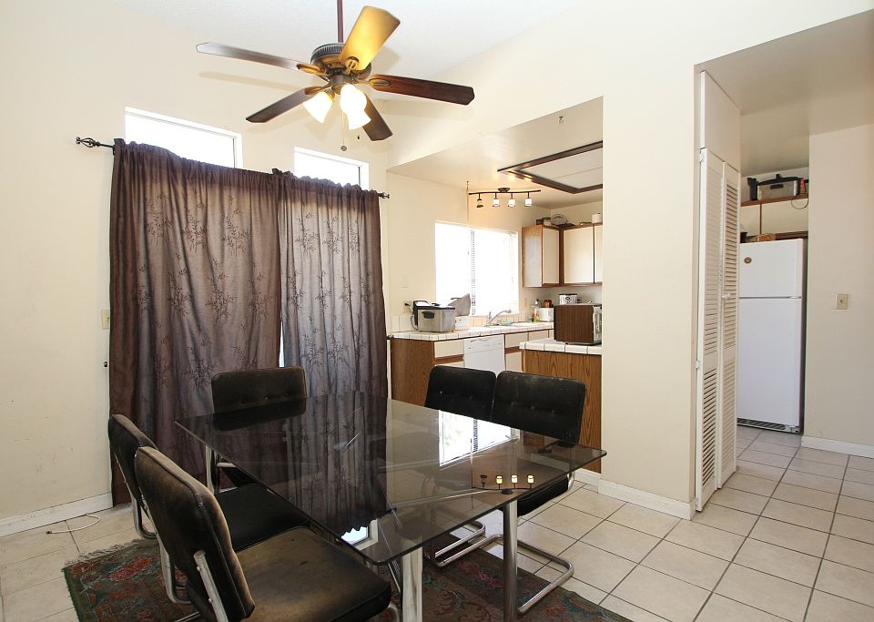 1st image of 20920 Community St