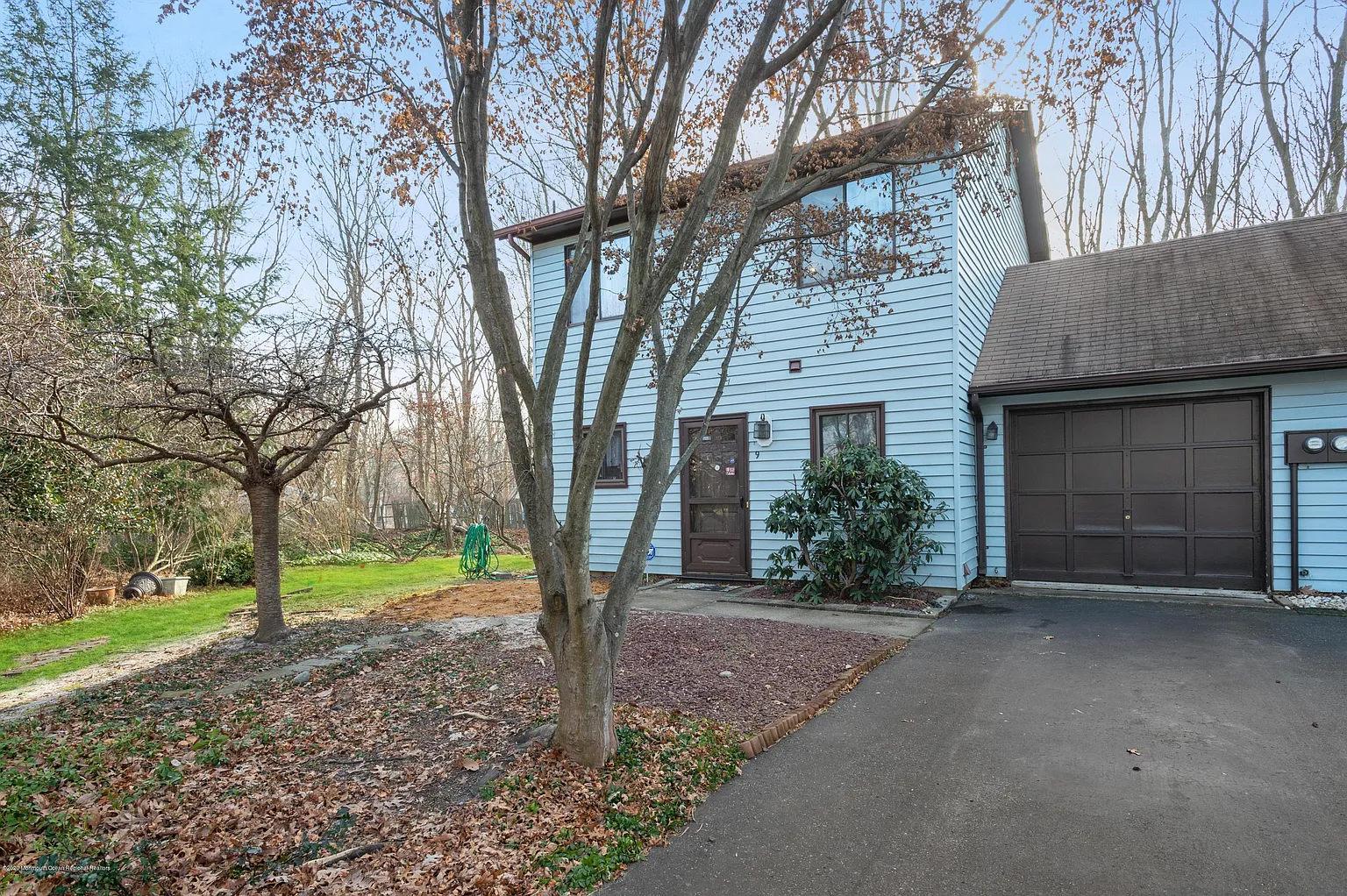 9 Robin Rd photo 1