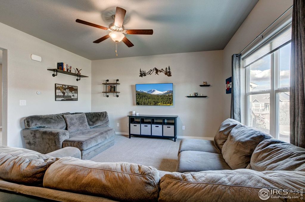 2137 Honeybee Dr